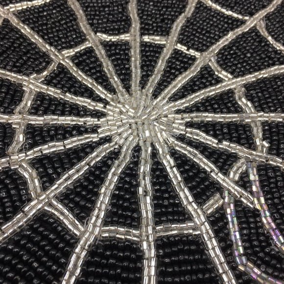 x4 Nicole Miller Halloween Silver Spider Beaded Placemat Set Spiderweb Black 15" - Picture 4 of 8